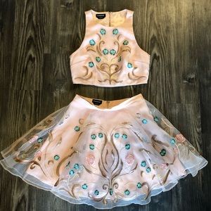 BeBe Blush Floral Set Crop Top and Skirt Size 6
